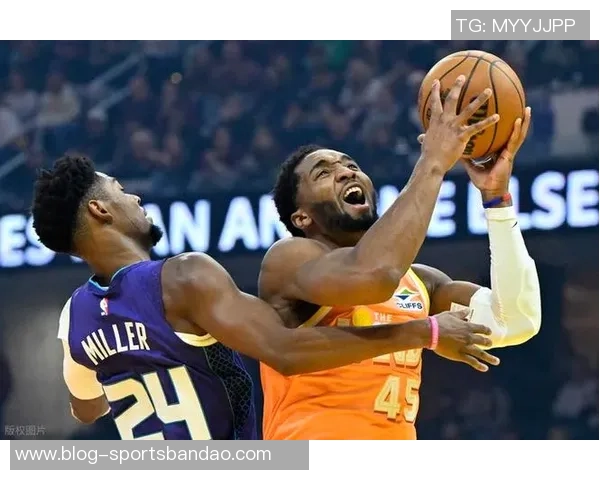 张弛有度的克尼佩尔半场表现出色9中5三分5中3轻松拿下17分 张弛有度的克尼佩尔半场表现出色9中5三分5中3轻松拿下17分