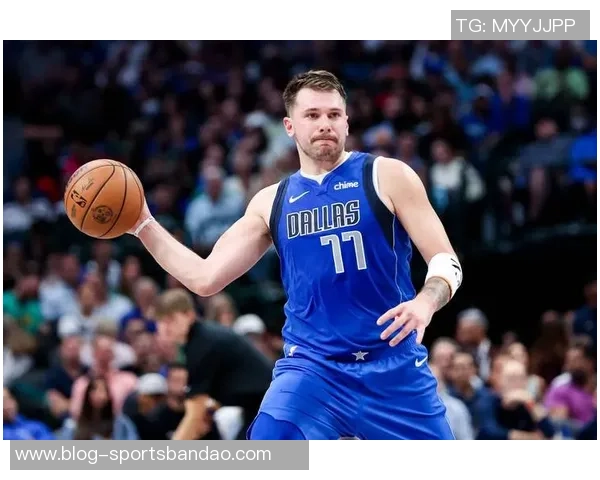 艾顿谈东契奇挡拆战术对手竟然派出四人包夹应对 艾顿谈东契奇挡拆战术对手竟然派出四人包夹应对